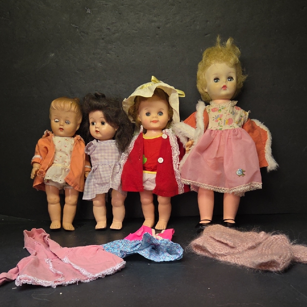 4 Vtg‎ Vinyl- Rubber-plastic Dolls